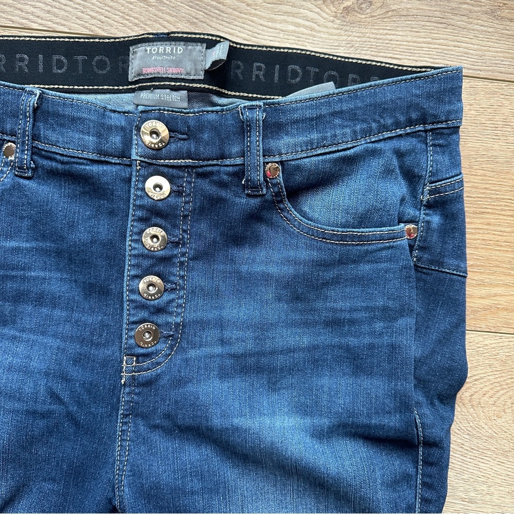 Torrid 14R Bombshell Skinny jeans